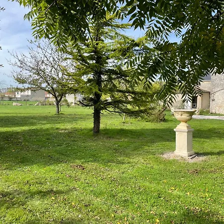 Villa En Château Privé