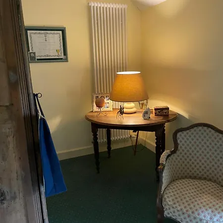 En Château Privé Varaize