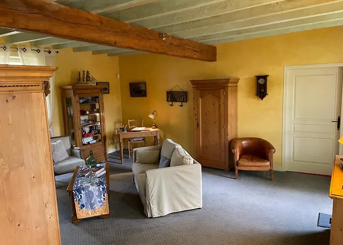 En Château Privé * Varaize