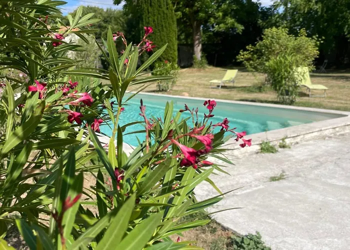 En Château Privé Villa