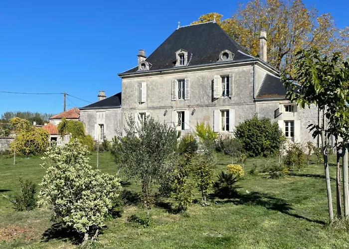 Villa En Château Privé